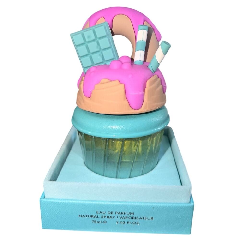 NIB Laffata Vanilla Freak Give Me Gourmand Cupcake Donut Kawaii Cutegoth 2.53oz